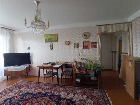 3-к квартира, 5/5 эт., 59м²