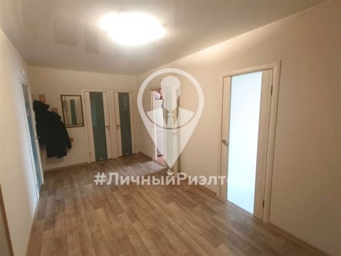 2-к квартира, 5/5 эт., 64м²