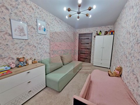 3-к квартира, 5/5 эт., 56м²