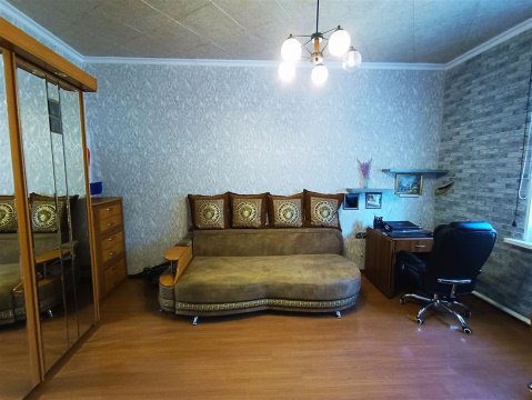 2-к квартира, 1/2 эт., 65м²