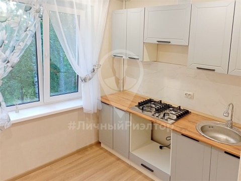 2-к квартира, 4/5 эт., 49м²