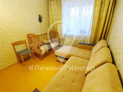 3-к квартира, 5/5 эт., 60м²