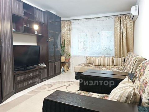 2-к квартира, 2/10 эт., 71м²