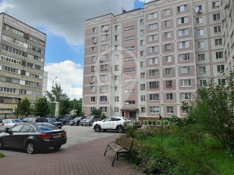 1-к квартира, 6/9 эт., 32м²