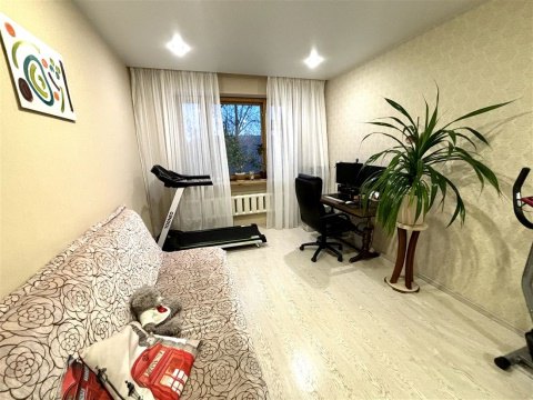 3-к квартира, 4/5 эт., 80м²