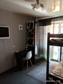 4-к квартира, 4/9 эт., 90м²