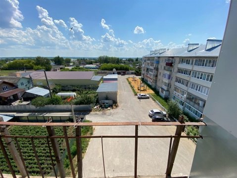 4-к квартира, 5/5 эт., 61м²