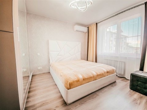 2-к квартира, 5/8 эт., 68м²