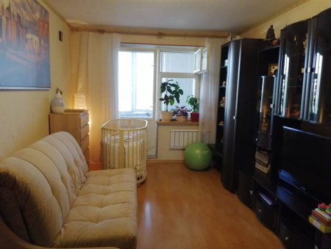 1-к квартира, 8/10 эт., 40м²