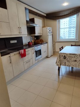 2-к квартира, 4/16 эт., 55м²