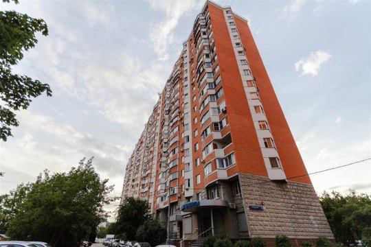 2-к квартира, 2/17 эт., 50м²