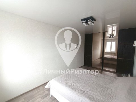 2-к квартира, 5/5 эт., 64м²