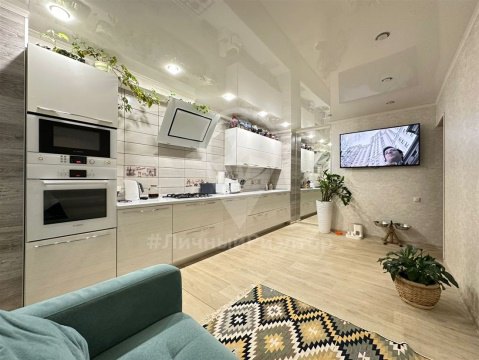 2-к квартира, 8/11 эт., 71м²