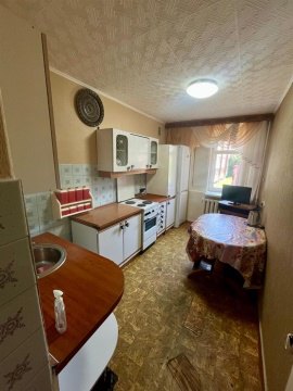 3-к квартира, 2/5 эт., 64м²