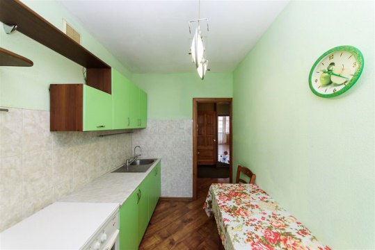 3-к квартира, 6/9 эт., 65м²