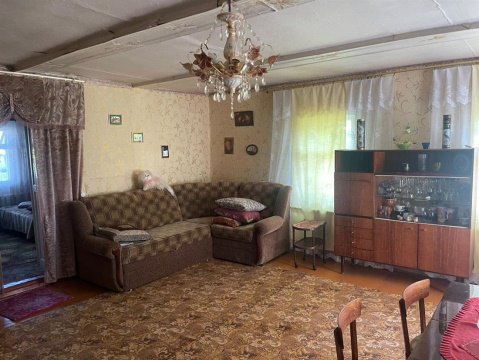 3-к квартира, 1/1 эт., 90м²