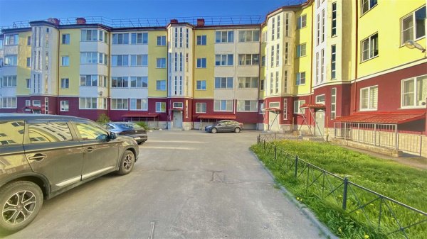 3-к квартира, 1/4 эт., 63м²