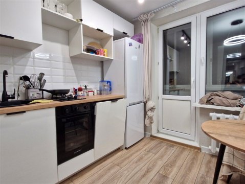 2-к квартира, 12/12 эт., 40м²