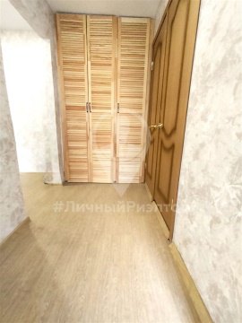 2-к квартира, 4/10 эт., 50м²