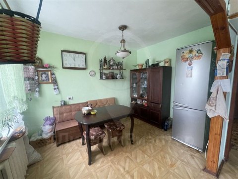 3-к квартира, 2/5 эт., 63м²