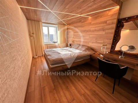 3-к квартира, 10/10 эт., 76м²