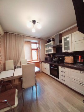 3-к квартира, 1/1 эт., 71м²