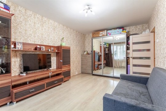 2-к квартира, 2/17 эт., 50м²