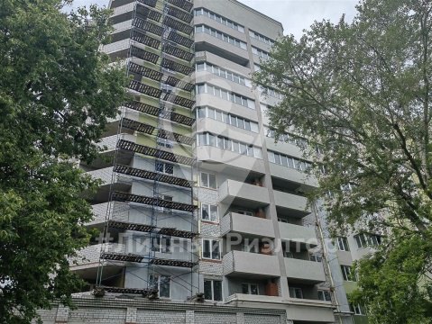 2-к квартира, 3/10 эт., 64м²