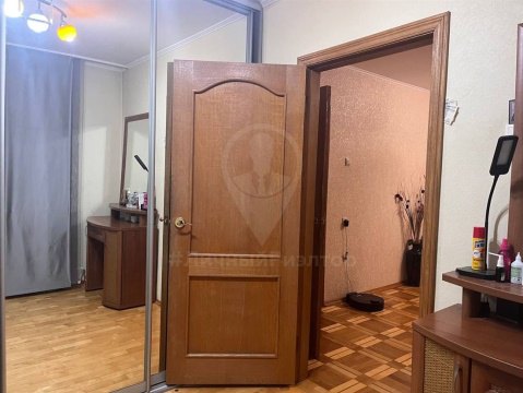 3-к квартира, 5/5 эт., 55м²