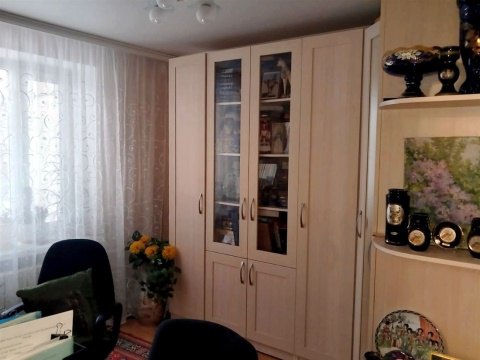 3-к квартира, 3/9 эт., 56м²