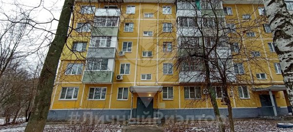 3-к квартира, 5/5 эт., 48м²