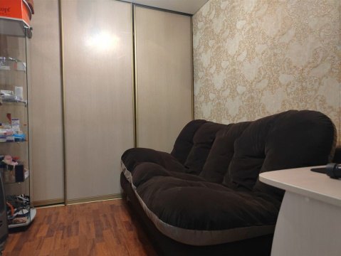 3-к квартира, 2/5 эт., 61м²