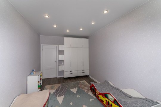 3-к квартира, 5/18 эт., 80м²