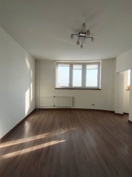 2-к квартира, 17/17 эт., 55м²