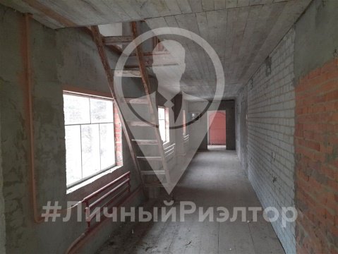 Дом 329м², участок 19 сот.