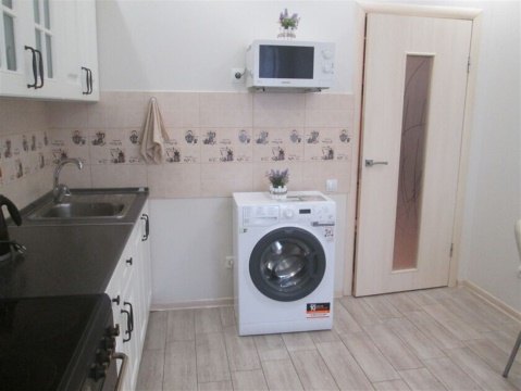 1-к квартира, 3/17 эт., 50м²