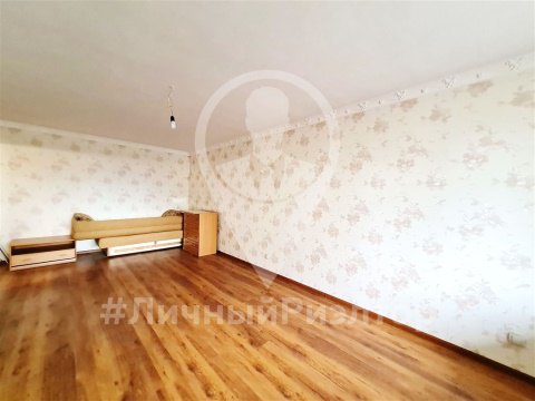 2-к квартира, 6/10 эт., 77м²