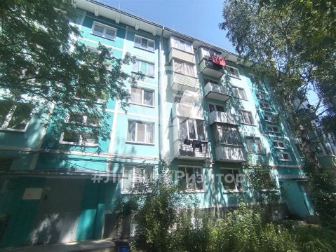 2-к квартира, 5/5 эт., 42м²