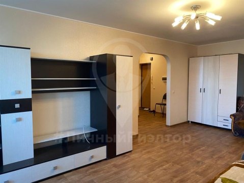 1-к квартира, 9/10 эт., 49м²