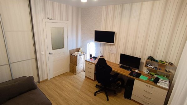 2-к квартира, 8/26 эт., 75м²