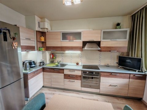 1-к квартира, 6/12 эт., 42м²