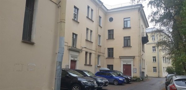 2-к квартира, 1/3 эт., 56м²