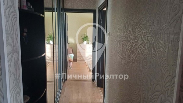 2-к квартира, 8/9 эт., 50м²