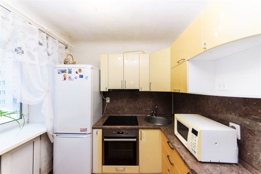 3-к квартира, 5/5 эт., 56м²