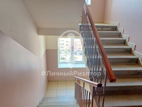 2-к квартира, 9/10 эт., 53м²