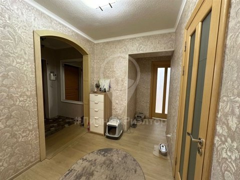 2-к квартира, 8/11 эт., 71м²