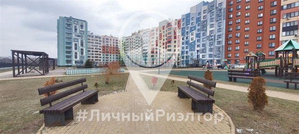 2-к квартира, 9/10 эт., 57м²