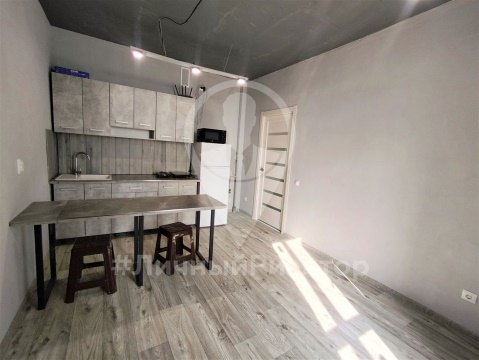 1-к квартира, 17/25 эт., 37м²