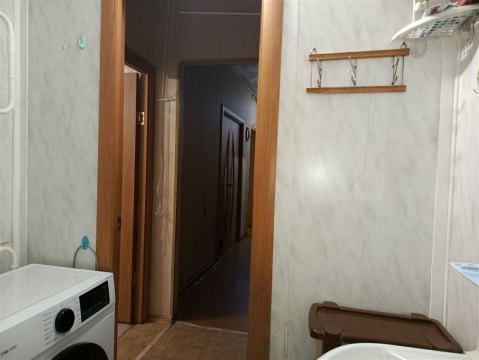 3-к квартира, 9/9 эт., 70м²