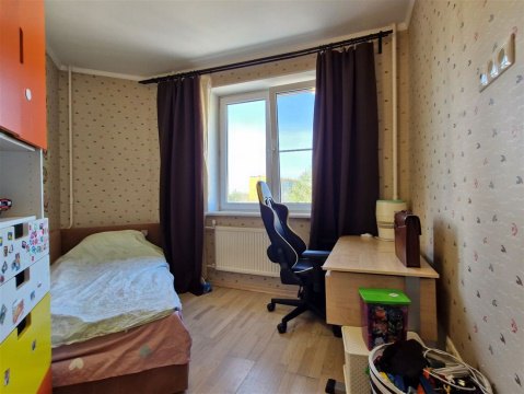 3-к квартира, 4/16 эт., 80м²